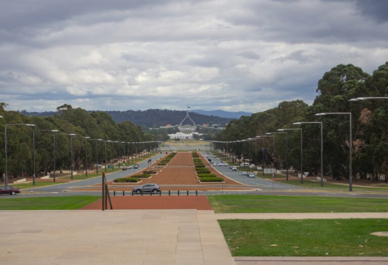 9 Reasons Migrants Choose Canberra over Sydney or Melbourne