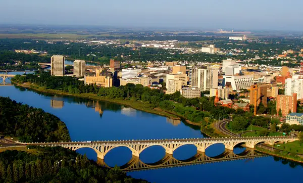 Saskatchewan Benefits: 7 Advantages of Living in the Province