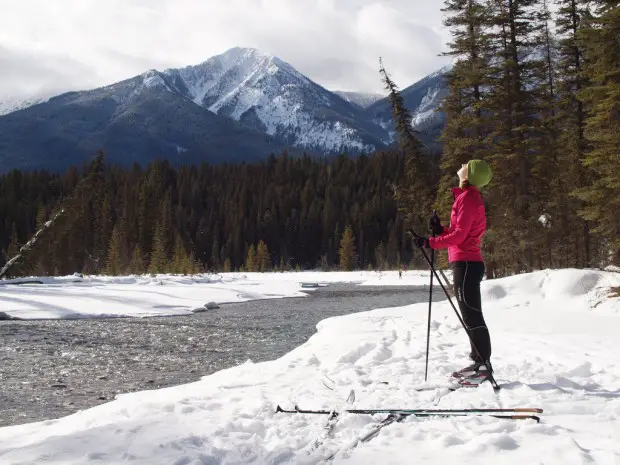 How to Qualify for Working Holiday in Canada