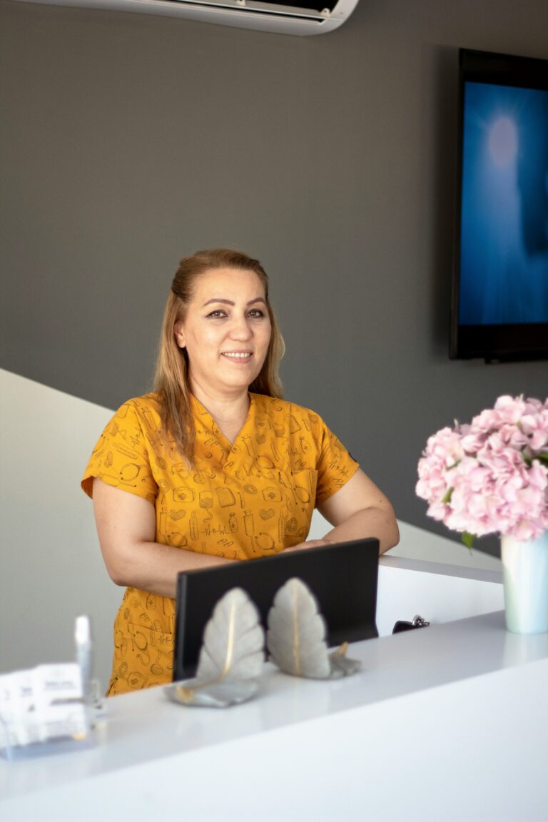9 Top Entry Level Jobs for Canada Newcomers