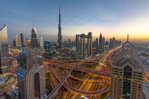 9 Things We Like and Dislike About Working in Dubai