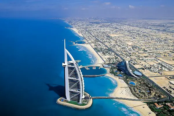 Dos and Don’ts For Travelers in Dubai